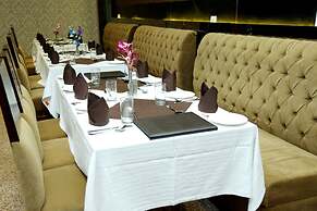Hotel The Royal Bharti