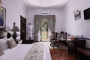 Queen's Hotel