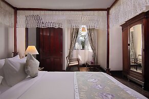 Queen's Hotel