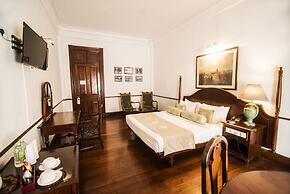Queen's Hotel