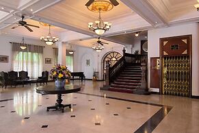 Queen's Hotel