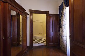Queen's Hotel
