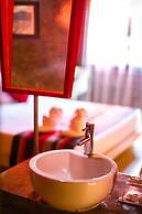 The b Ranong Trend Hotel