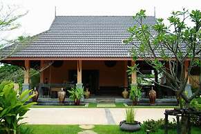 Chalicha Resort