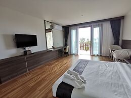Nana Beach Hotel