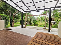 Nana Beach Hotel