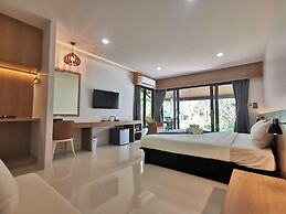 Nana Beach Hotel