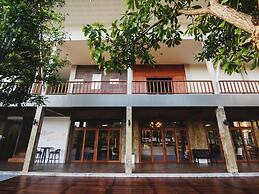 Nana Beach Hotel