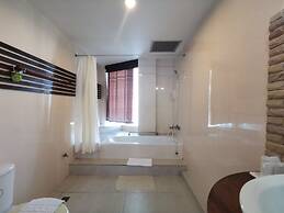 Nana Buri Hotel