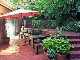 Pumleni Guesthouse