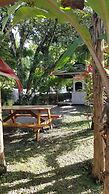 El Colibri Rojo Hotel Cabinas