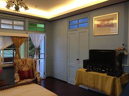 Panida Suite