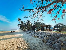 Saphli Villa Beach Resort