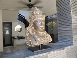 Gili Pearl Villa