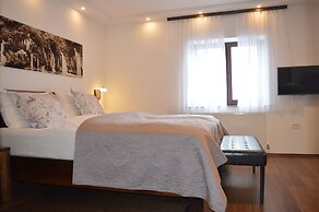 Plitvice Miric Inn