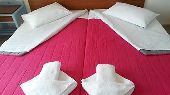 Mandy Suites