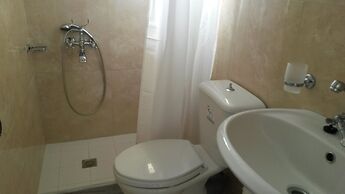 Mandy Suites