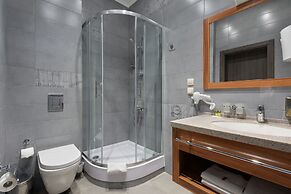 Twin Apart Hotel
