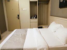 Aurora Hotel