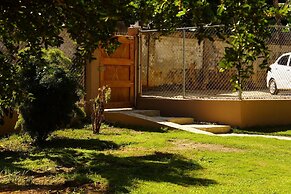 Gipsy Ranch Rooms - Hostel