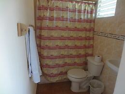 Gipsy Ranch Rooms - Hostel