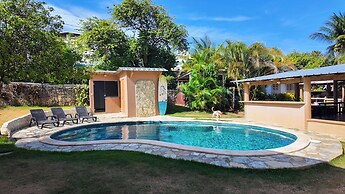 Gipsy Ranch Rooms - Hostel