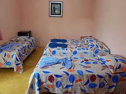 Gipsy Ranch Rooms - Hostel