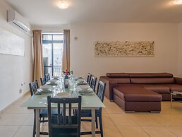 Seashells Self Catering Apartment by Getaways Malta