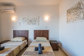 Seashells Self Catering Apartment by Getaways Malta