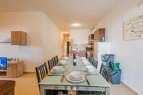 Seashells Self Catering Apartment by Getaways Malta