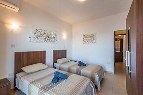 Seashells Self Catering Apartment by Getaways Malta