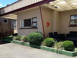Lantern Court Motel
