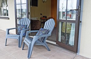 Lantern Court Motel