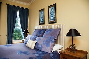 Tairoa Lodge & Cottage
