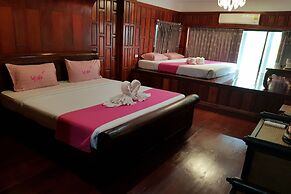 PoonSook Resident Hotel