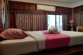PoonSook Resident Hotel