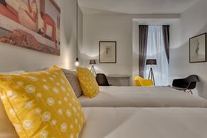 Navona Theatre Hotel