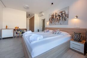 Aparthotel Plat