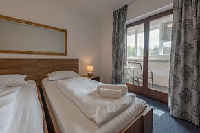 Aparthotel Plat