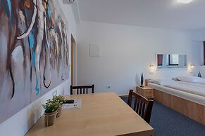 Aparthotel Plat