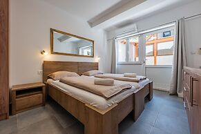 Aparthotel Plat