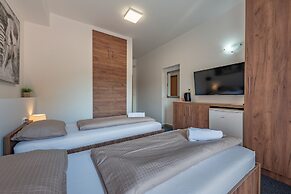 Aparthotel Plat