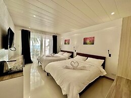 Calypso Beach & Dive Resort