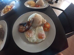 Calypso Beach & Dive Resort