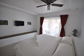 Calypso Beach & Dive Resort