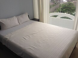 Room2Board Hostel and Surf School
