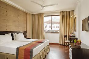 Kandy City Hotel by Earl's