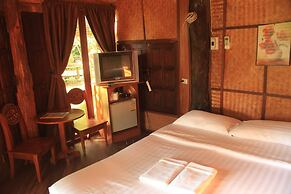 Pai Treehouse Resort
