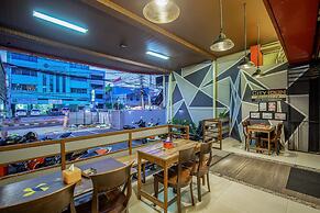 City Icon Residence