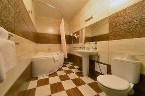 Hotel 1913 Year